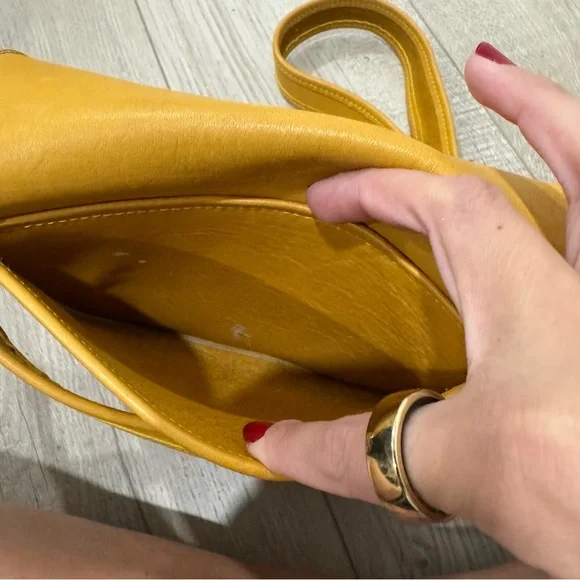 Vintage Soft Leather Crossbody Bag - Picture 11 of 15